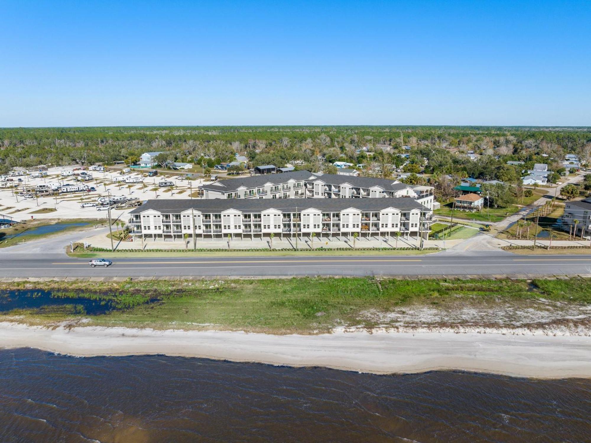 Woofs And Waves By Pristine Properties Vacation Rentals Cape San Blas Exterior photo