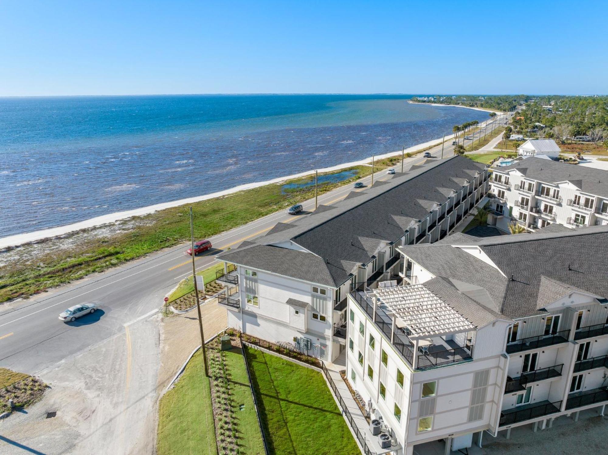 Woofs And Waves By Pristine Properties Vacation Rentals Cape San Blas Exterior photo