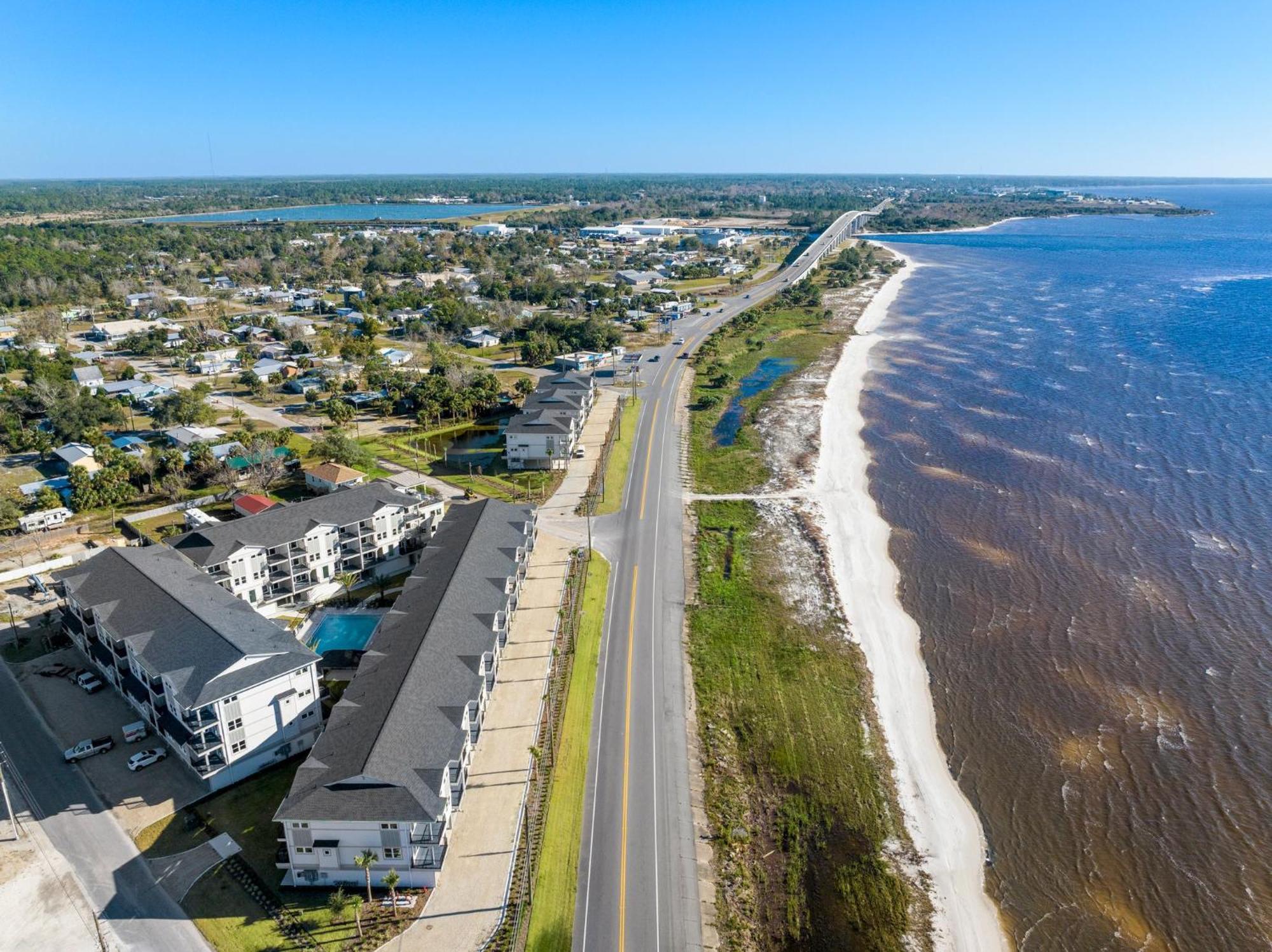 Woofs And Waves By Pristine Properties Vacation Rentals Cape San Blas Exterior photo